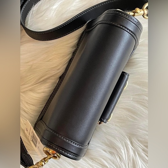 💰SOLD - C8441 - Coach Hero Crossbody - Picture 7 of 14